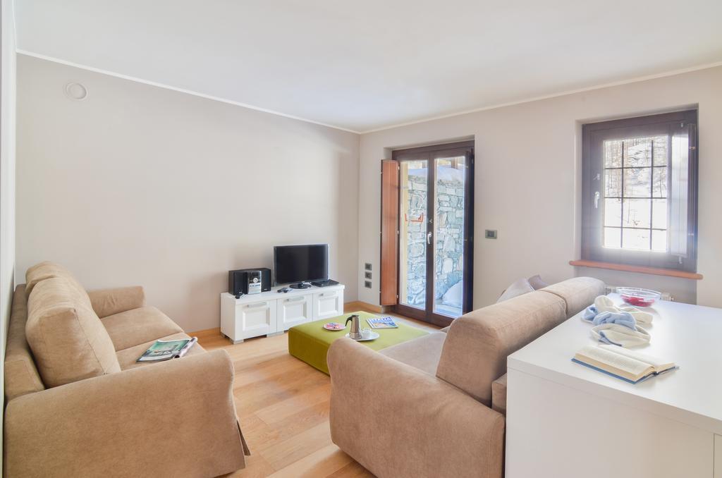 Appartamenti Residenza Anderbatt Gressoney-la-Trinité Oda fotoğraf